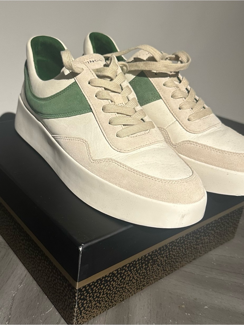 Vince Cream and Green Low-Top Sneakers